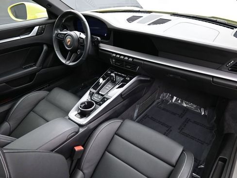 Used 2025 Porsche 911 Carrera image 26