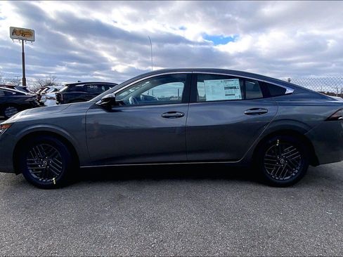 New 2026 Nissan Sentra SV image 25