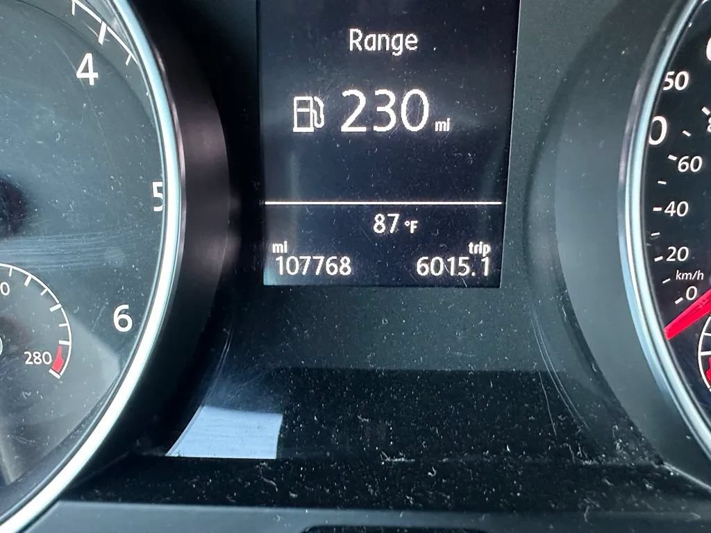 Used 2015 Volkswagen Golf TDI S FWD image 12