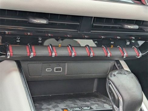 Certified 2024 GMC Canyon AT4X image 18