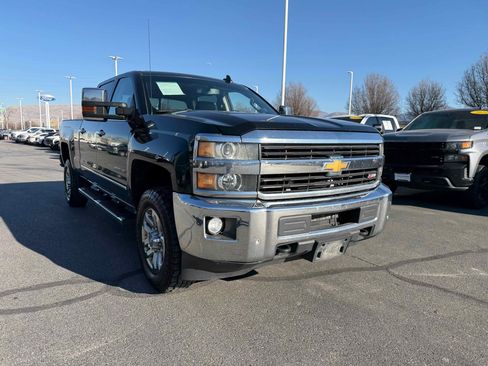 Used 2015 Chevrolet Silverado 2500 LTZ w/ LTZ Plus Package image 11