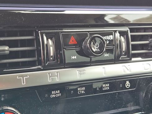 New 2026 Nissan Pathfinder SL w/ Cargo Package AWD/4WD image 30