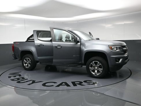 Used 2020 Chevrolet Colorado Z71 AWD/4WD image 25