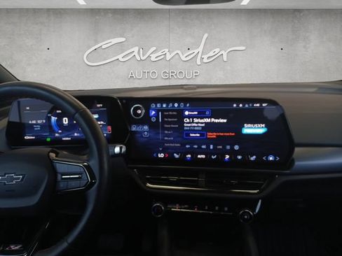Used 2025 Chevrolet Equinox EV RS FWD image 20