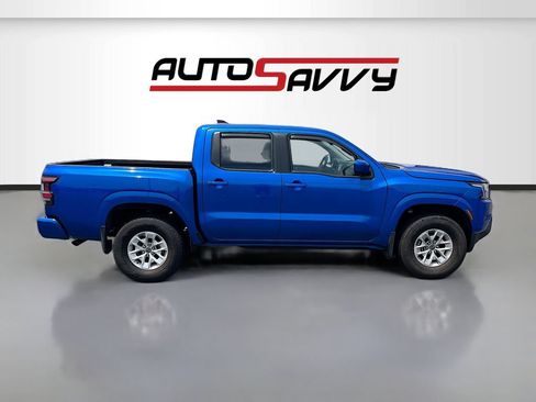Used 2024 Nissan Frontier SV AWD/4WD image 8