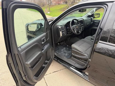 Used 2018 Chevrolet Silverado 1500 LT w/ All Star Edition image 15