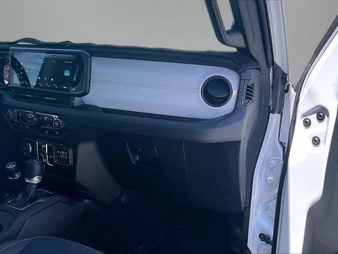 Used 2025 Jeep Wrangler Unlimited Sport AWD/4WD image 26