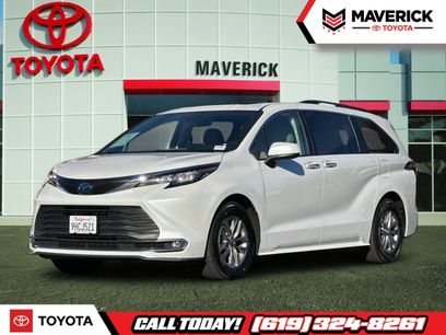 Used 2023 Toyota Sienna XLE