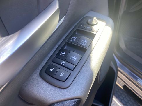 Used 2022 RAM 1500 Big Horn image 24