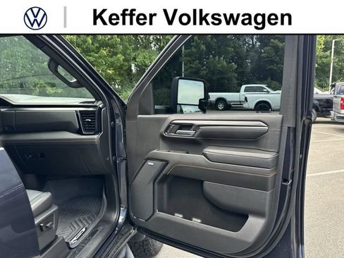 Used 2024 GMC Sierra 2500 AT4 w/ AT4 Preferred Package AWD/4WD image 31