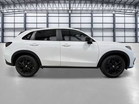 New 2026 Honda HR-V Sport image 8