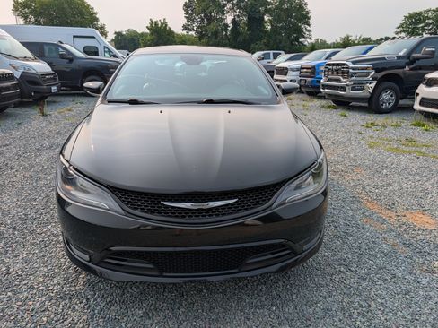 Used 2015 Chrysler 200 S w/ Navigation & Sound Group I FWD image 8