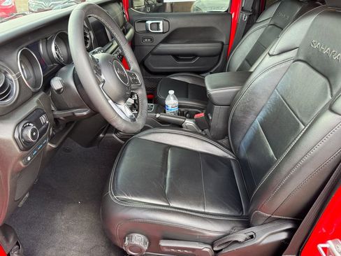 Used 2023 Jeep Wrangler Unlimited Sahara image 21