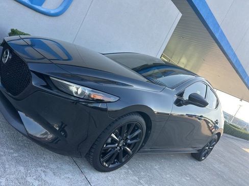 Used 2020 MAZDA MAZDA3 Premium Package image 4