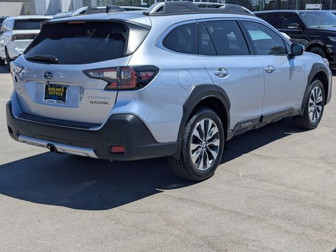 Used 2023 Subaru Outback Touring XT AWD/4WD image 2
