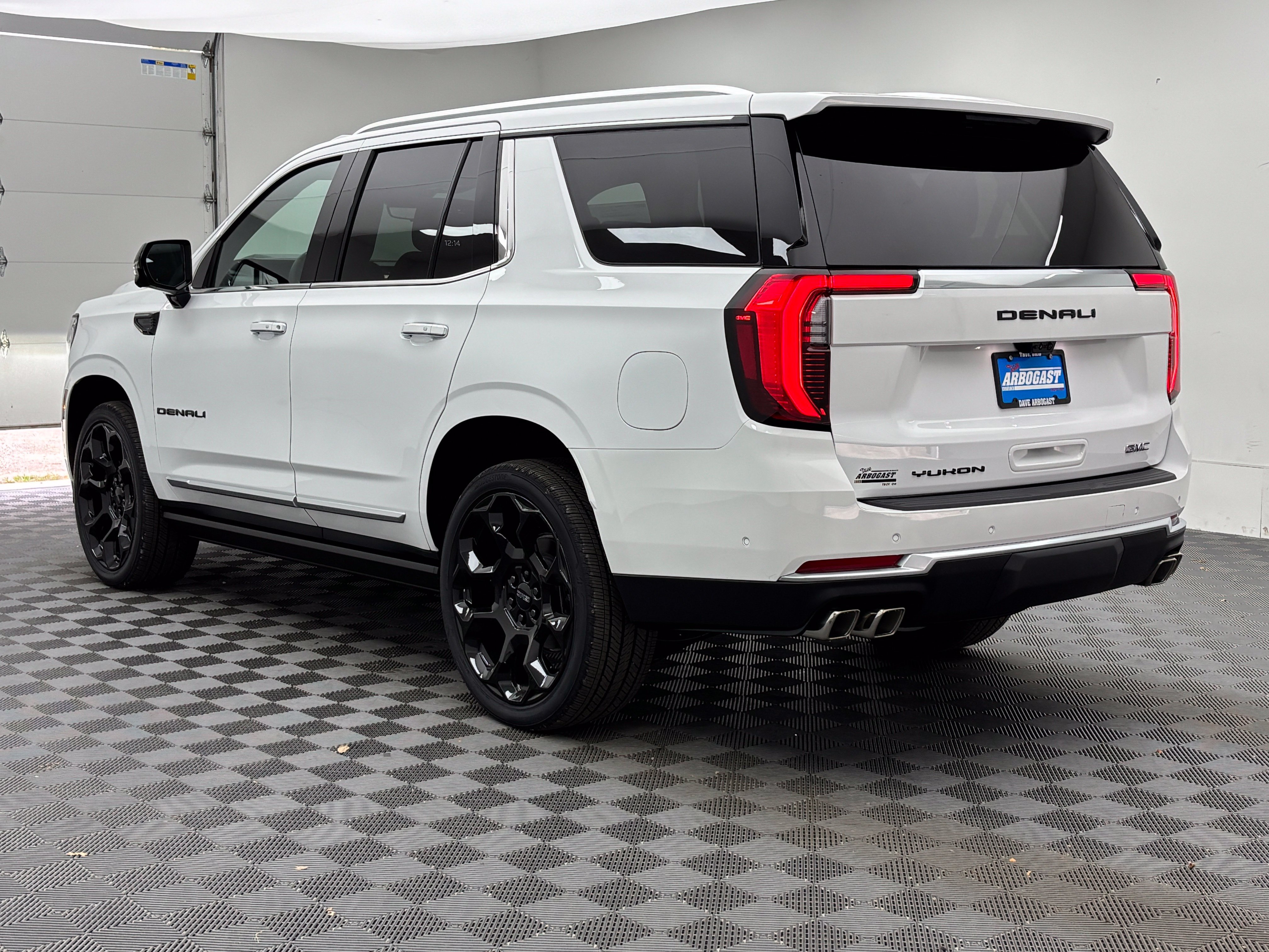 New 2027 GMC Yukon Denali w/ Denali Reserve Package AWD/4WD image 16