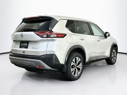 Used 2023 Nissan Rogue SV AWD/4WD image 9
