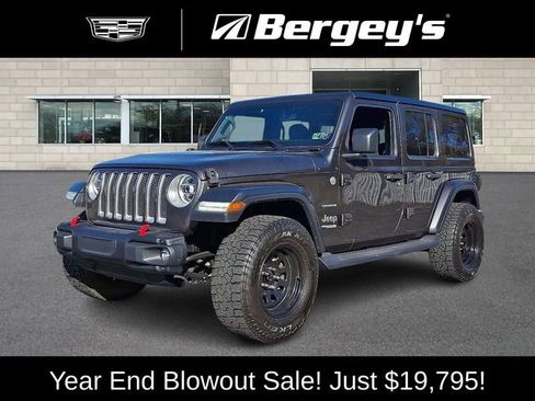 Used 2018 Jeep Wrangler Unlimited Sahara image 1
