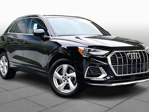 Used 2020 Audi Q3 2.0T Premium w/ Convenience Package image 3