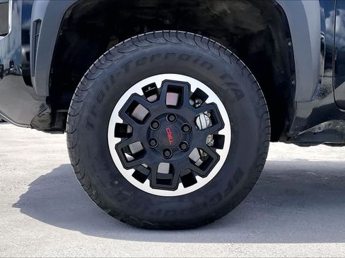 Used 2024 Toyota Tacoma TRD Off-Road AWD/4WD image 8