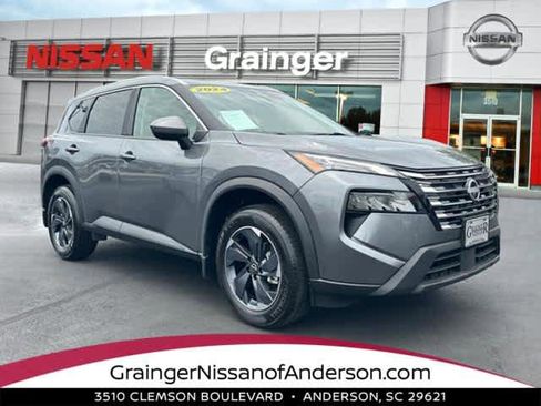 Used 2024 Nissan Rogue SV w/ SV Premium Package FWD image 1
