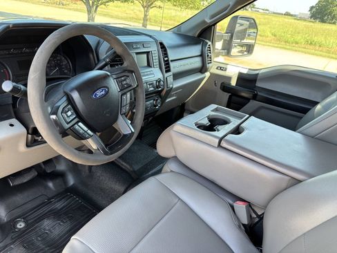 Used 2018 Ford F350 XL w/ Power Equipment Group AWD/4WD image 10