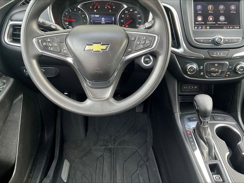 Used 2023 Chevrolet Equinox LT w/ LPO, Floor Liner Package image 8