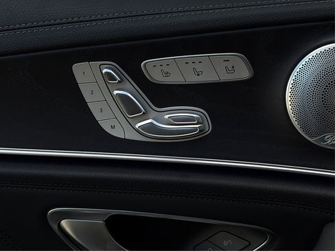 Used 2019 Mercedes-Benz E 53 AMG 4MATIC Sedan image 31