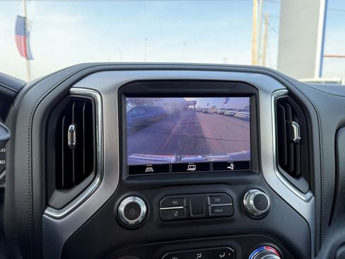 Used 2022 GMC Sierra 1500 SLT w/ SLT Premium Plus Package image 17