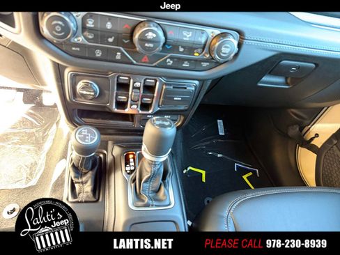 New 2026 Jeep Wrangler Unlimited Sahara image 9