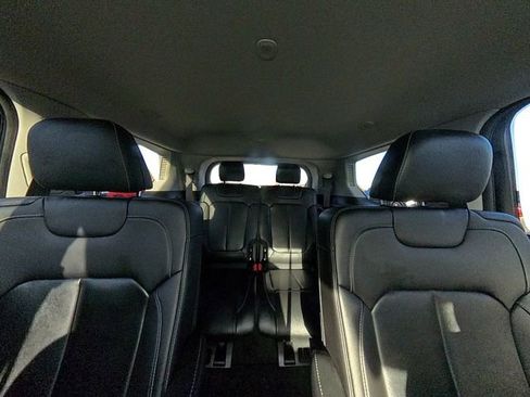 Used 2023 Jeep Grand Cherokee L Limited w/ Black Appearance Package image 32