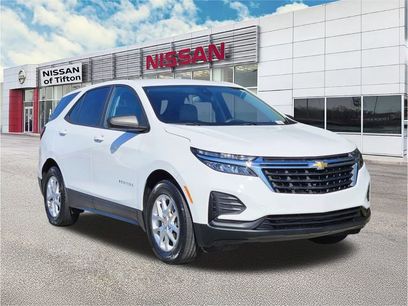 Used 2022 Chevrolet Equinox LS w/ LS Convenience Package