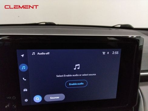 Used 2024 Toyota Corolla Cross L image 18