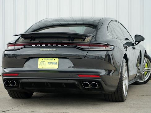 Used 2021 Porsche Panamera 4S image 5