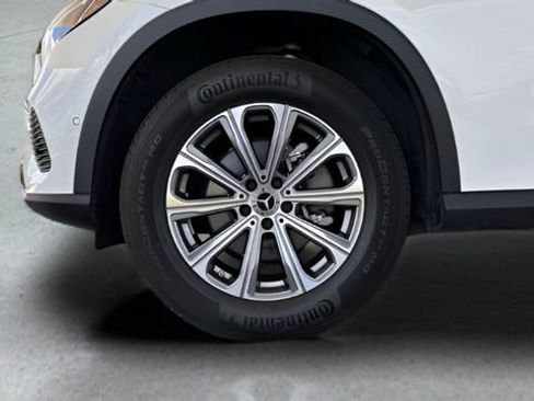 Used 2024 Mercedes-Benz GLC 300 GLC 300 image 23