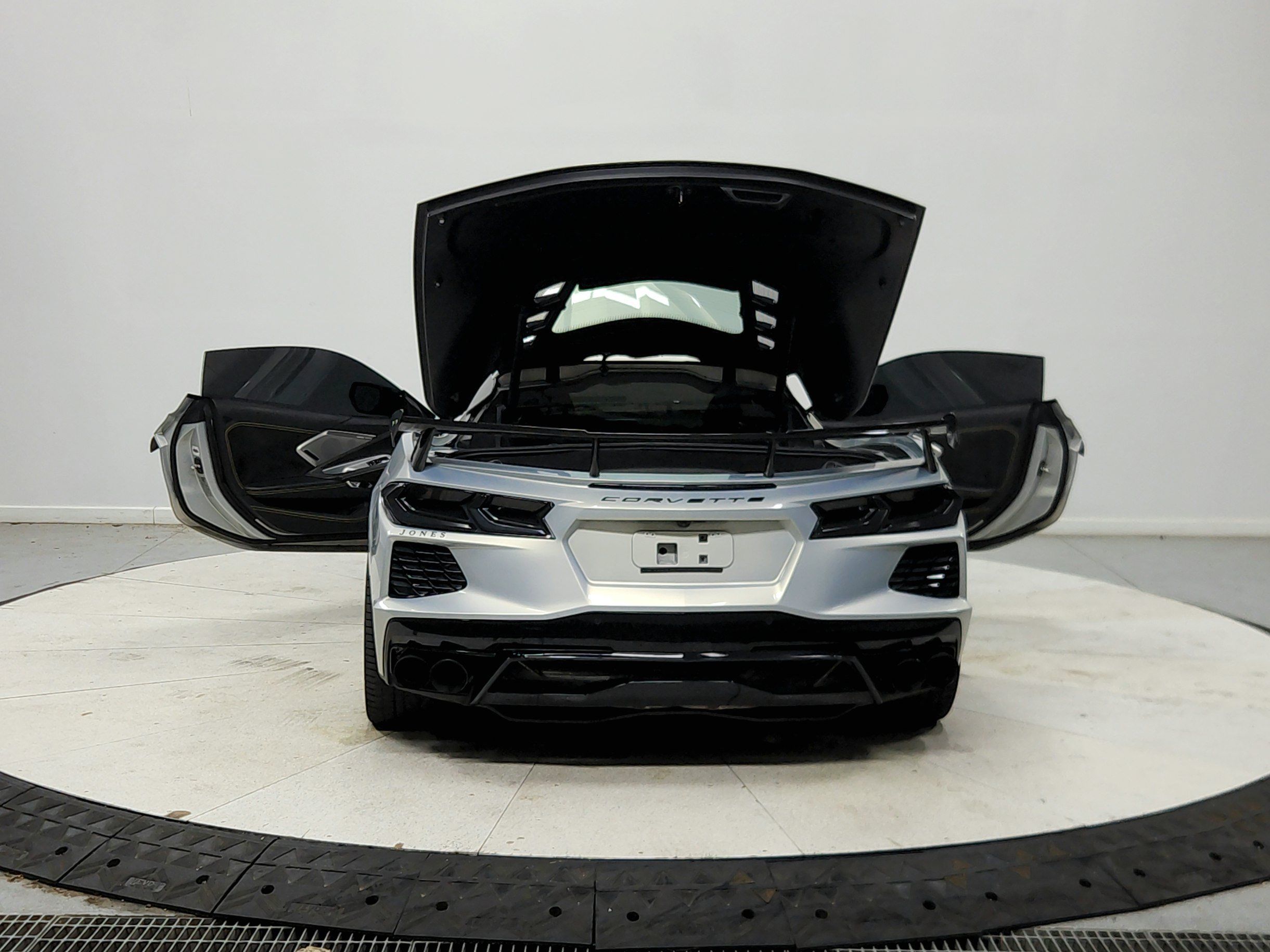 Used 2021 Chevrolet Corvette Stingray Premium Cpe w/ Z51 Performance Package RWD image 15