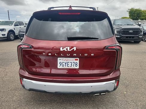 Certified 2023 Kia Telluride EX w/ EX Captain's Chair Package FWD image 11