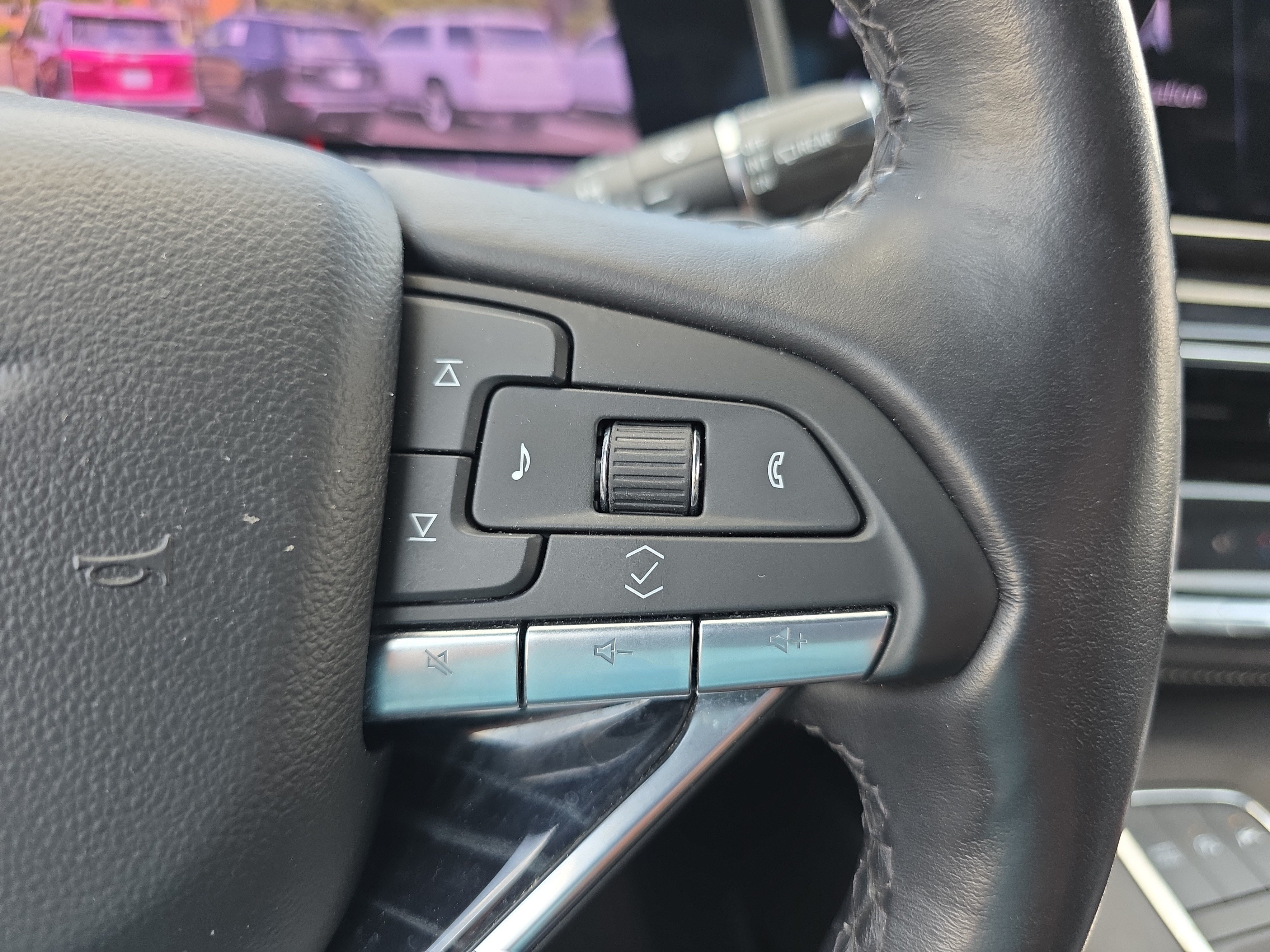 Used 2024 Cadillac Escalade Sport AWD/4WD image 21
