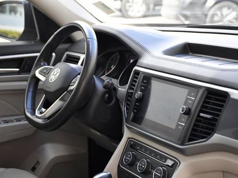 Used 2021 Volkswagen Atlas SE w/ Panoramic Sunroof Package image 28