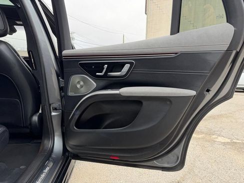 Used 2023 Mercedes-Benz EQS 580 4MATIC SUV image 19