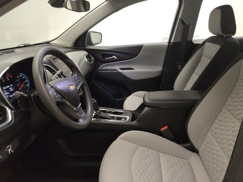 Used 2021 Chevrolet Equinox LS AWD/4WD image 17