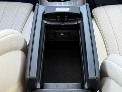 Certified 2025 Mercedes-Benz E 350 4MATIC Sedan image 24