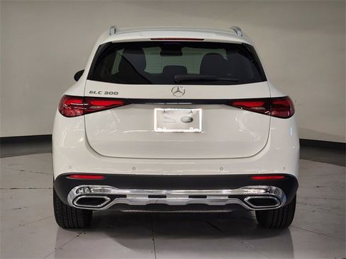 Used 2023 Mercedes-Benz GLC 300 GLC 300 image 10
