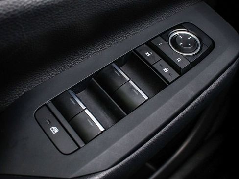 Used 2024 Toyota Prius Prime Premium image 10