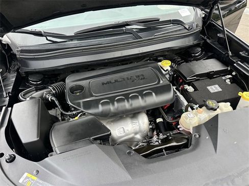 Used 2023 Jeep Cherokee Altitude Lux image 26