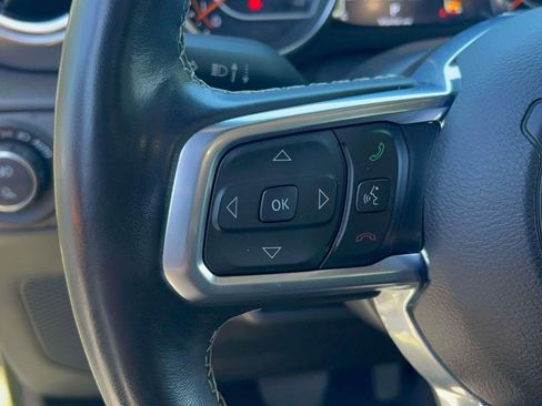 Used 2021 Jeep Gladiator Overland AWD/4WD image 19