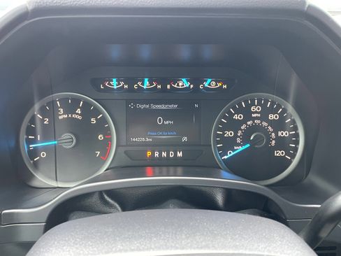 Used 2017 Ford F150 XLT w/ Equipment Group 302A Luxury AWD/4WD image 13
