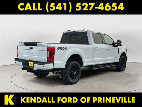 Used 2022 Ford F350 Lariat w/ Black Appearance Package image 5
