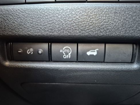 Used 2024 Nissan Rogue SV image 26