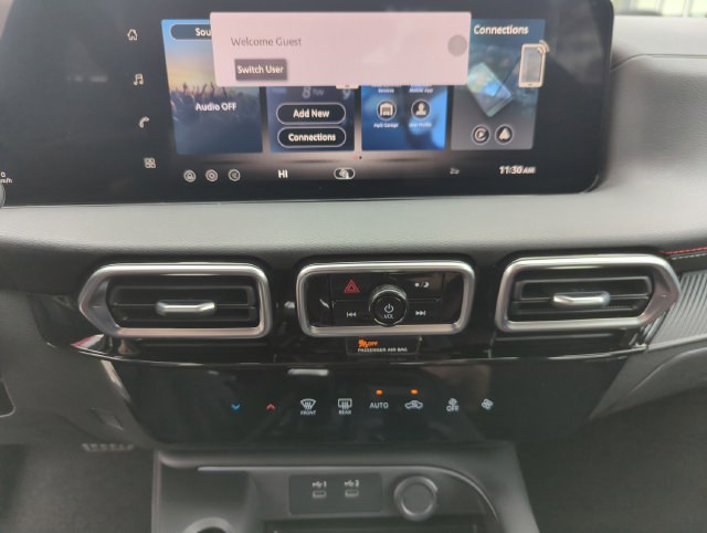 Used 2026 Nissan Sentra SR w/ Floor Mat Package FWD image 64